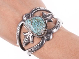 6.5&quot; Vintage Navajo Tufa cast silver bracelet with turquoise - £348.12 GBP
