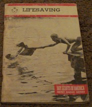 Collectible Boy Scout Booklet, Lifesaving, Merit Badge Series 1985 VGC - $6.92