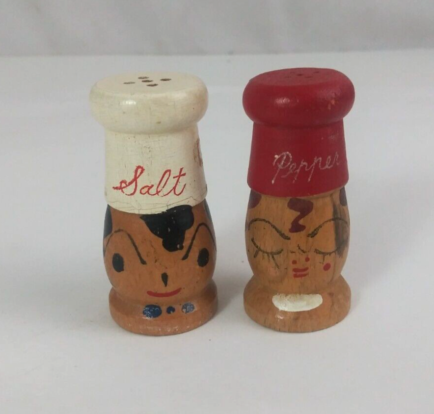 Vintage 1950s CG Hand Painted Chef Couple Wooden 2.5&quot; Salt &amp; Pepper Shak... - $5.81