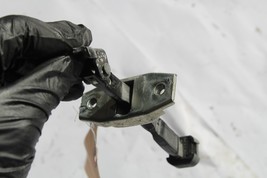 2009-2013 TOYOTA MATRIX REAR RIGHT DOOR LATCH STOPPER  R1968 image 8