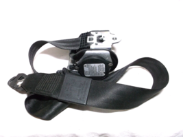 04-05-06-07-08  AUDI A4/S4 / FRONT PASSENGER   /SEAT BELT/RETRACTOR image 3