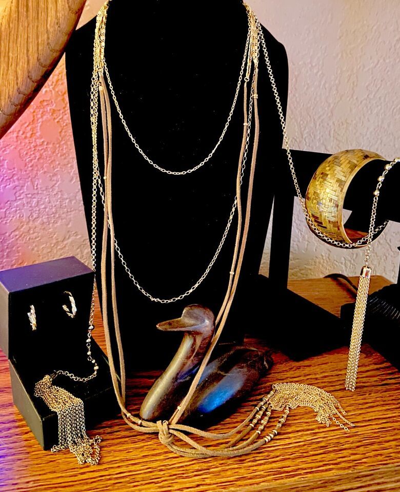 Primary image for Vintage Gold Tone and Leather Lariat Type Layered Jewelry Set