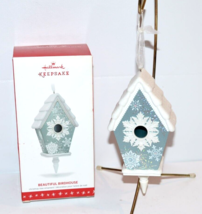 2016 Hallmark BEAUTIFUL BIRDHOUSE #1 in Series Bird snowflakes ornament - £8.15 GBP