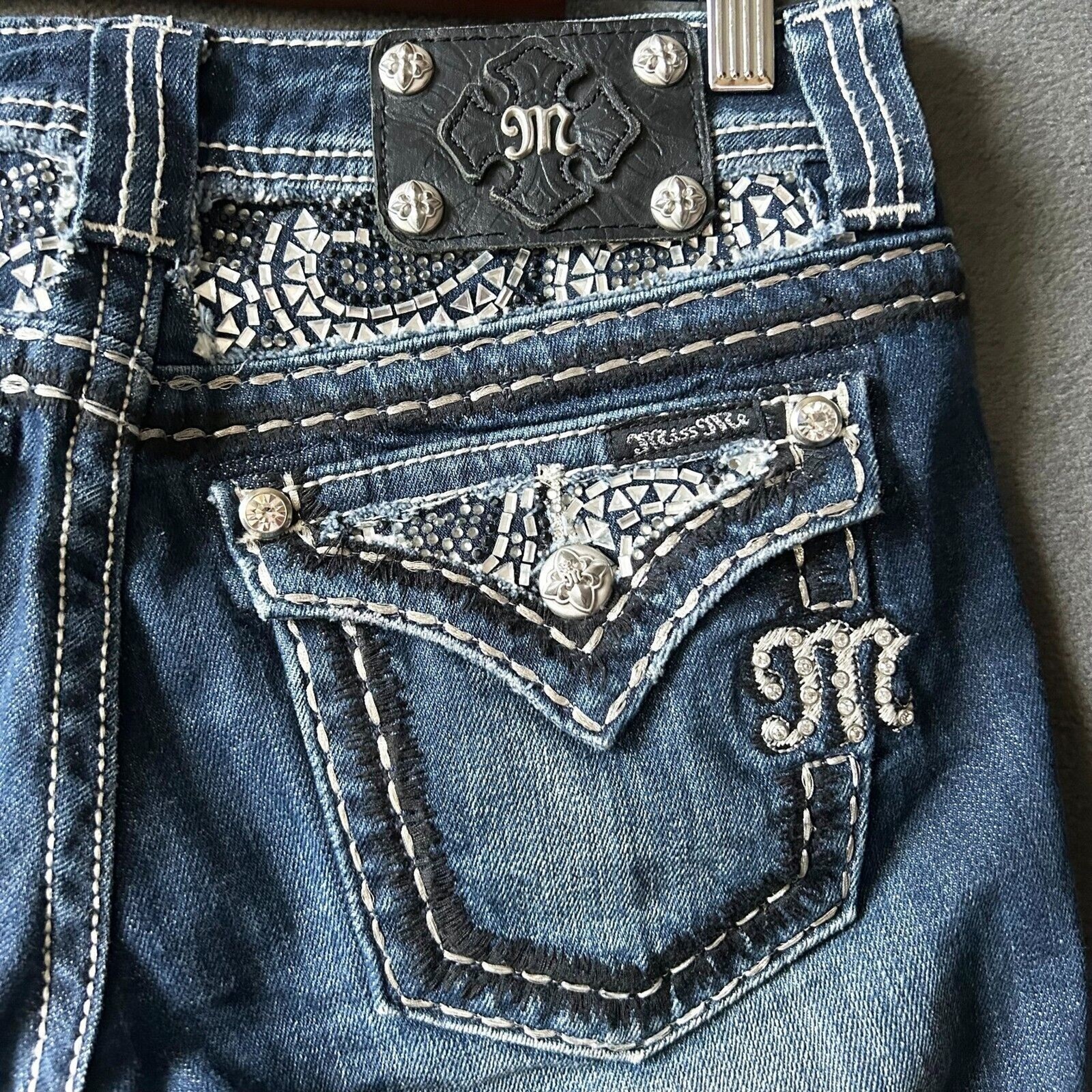 Full-size item image