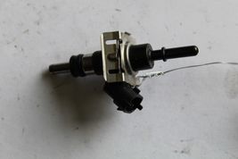 16-17 JAGUAR XE FUEL INJECTOR M1503 image 5