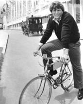Christopher Reeve smiling pose on bicycle 1979 Somewhere in Time 12x18 poster - £15.72 GBP