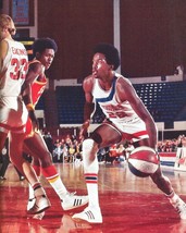 Moses Malone 8X10 Photo Utah Stars Basketball Aba Picture - £3.94 GBP