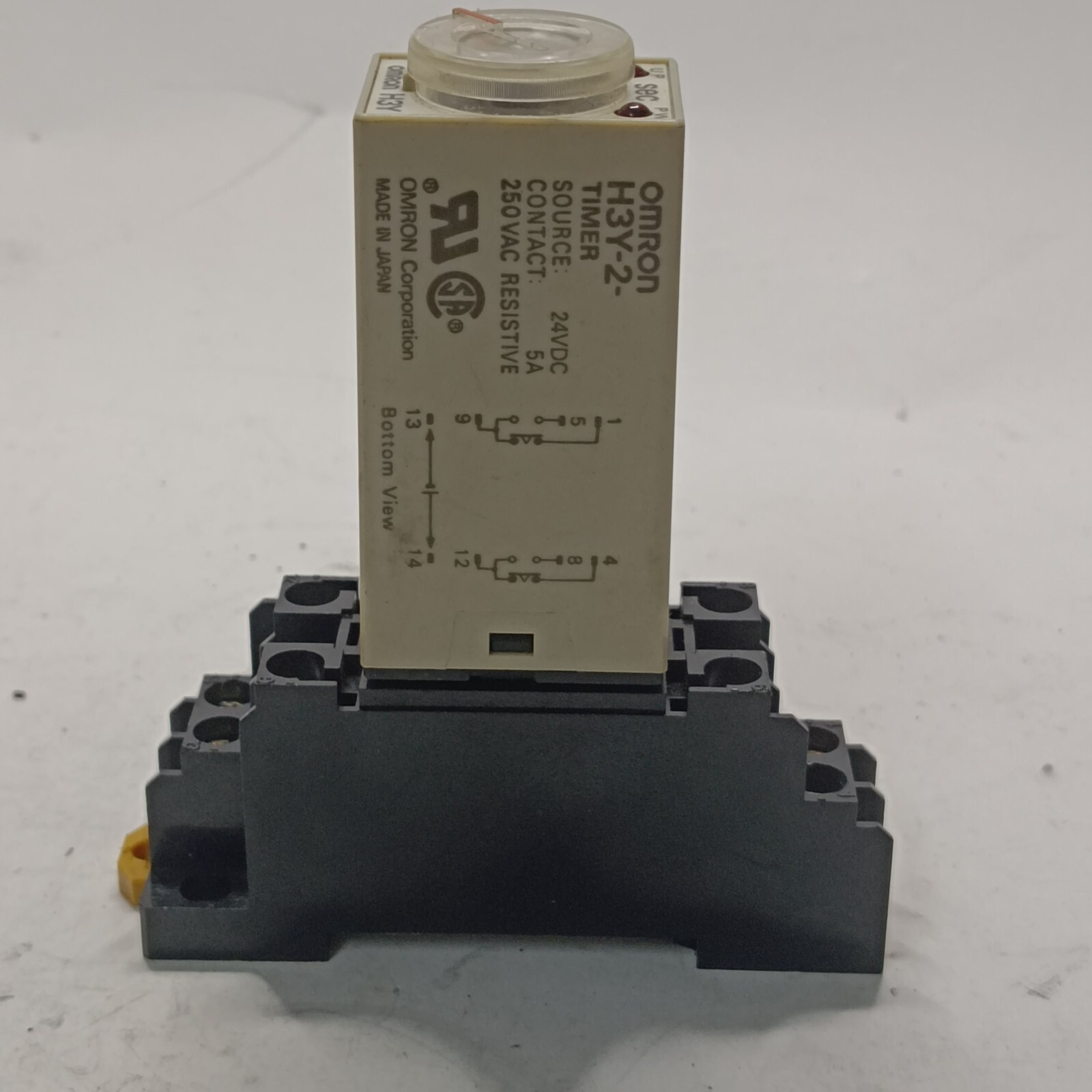 Omron H3Y-2- Timer 0-5 Sec 24VDC Time Delay Relay 5A With Socket Japan - £6.74 GBP