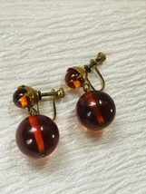 Vintage Amber Colored Round Plastic Bead Goldtone Dangle Screwback Earrings – - £8.30 GBP