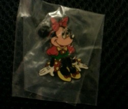 Disney&#39;s Minnie Mouse pin - $4.50