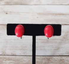 Vintage Screw On Earrings Red Domed Oval - £9.36 GBP
