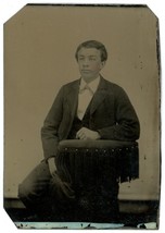 CIRCA 1860&#39;S 1/6th Plate TINTYPE Handsome Young Man Suit &amp; Tie Posing Chair - £12.34 GBP