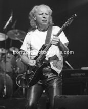 Jethro Tull - Martin Barre - 8x10 BW Photograph - $14.69