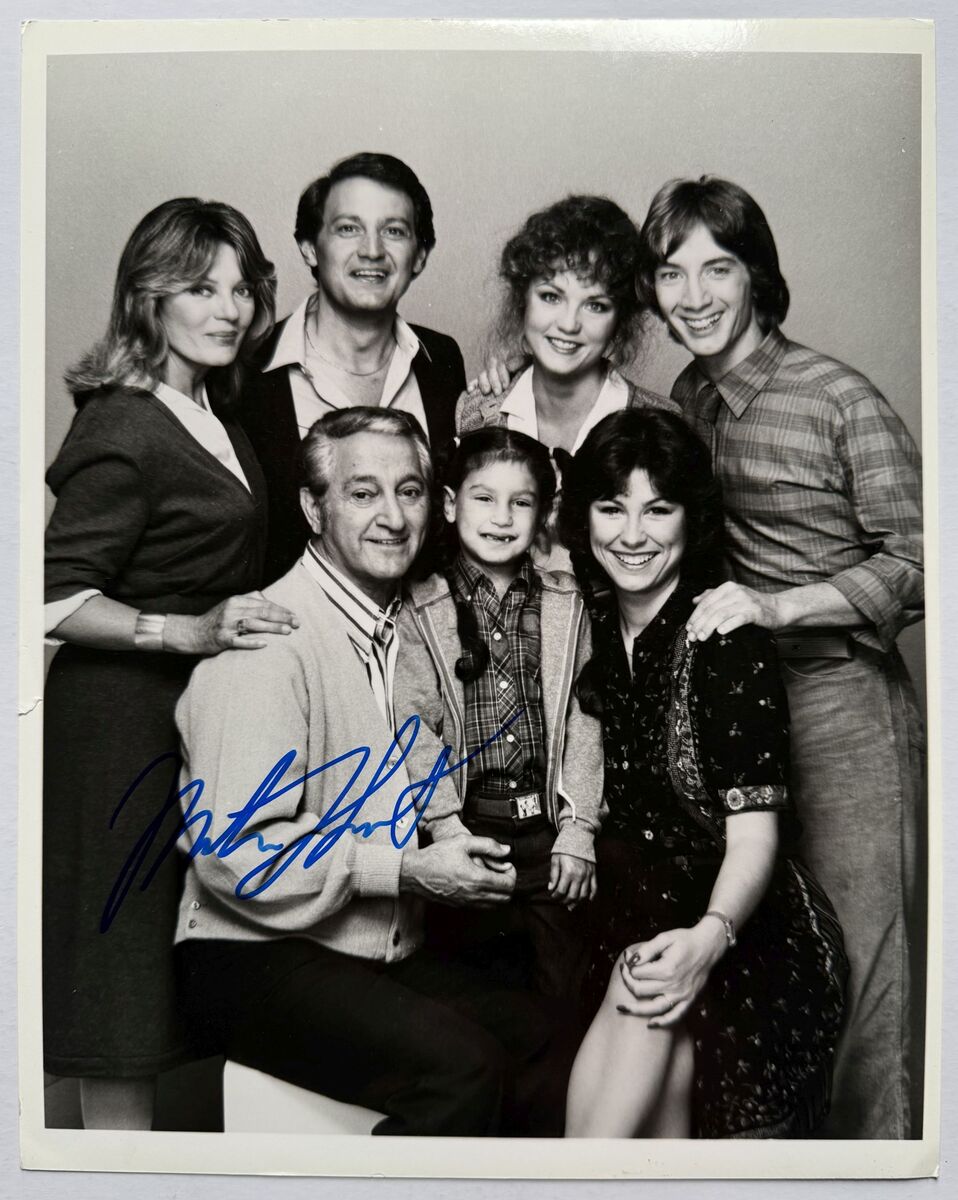 Martin Short Signed Autographed Vintage Glossy 8x10 Photo - $79.99