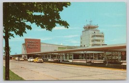 Postcard General Mitchell Field Air Terminal Milwaukee Wisconsin - £2.80 GBP