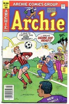 Archie Comics #304 1981- Betty &amp; Veronica- Decarlo soccer cover - $22.70