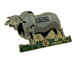 1980 Chicago Dist. Be Bullish On Lionism Lions Club Pin Vintage Cow Bull - £9.41 GBP