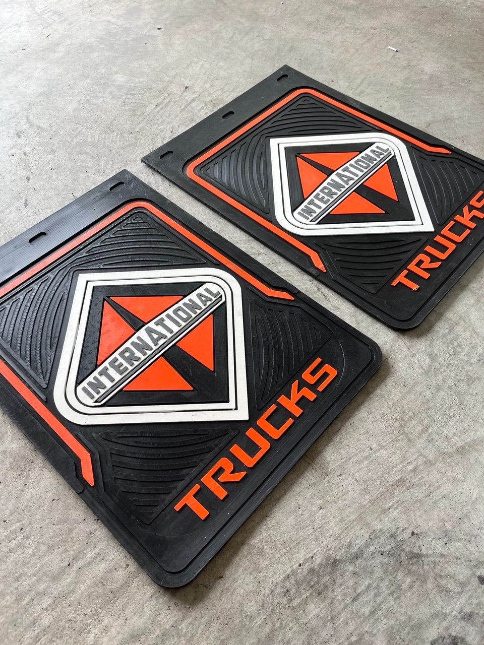 fits International Truck Mud Flaps Guards Flaps 15"W X 20"H Set  (2) Item image 4
