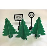 Vintage 3 Plastic Christmas Trees 2 Plastic Signs RR Danger Village Trai... - $218.29 MXN