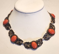 Coral Cabochon Thermoset Choker Necklace Gold Tone Link 1960s  16 Inches - £22.34 GBP