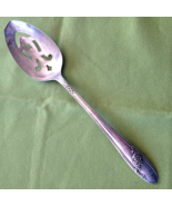 Oneida Tudor Plate QUEEN BESS II Pierced Serving Spoon 1946 Diagonal Flo... - £11.66 GBP
