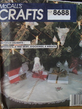 Sewing Pattern 8688 Christmas Tree Skirt and Ornaments, Victorian Look UNCUT - $5.00
