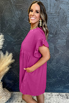 Rose Red Textured Ruffled Short Sleeve Mini Dress - $268.64 MXN