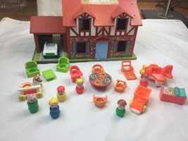 Vintage Fisher Price 1980 Tudor House Little People Car Table Chairs - $59.39