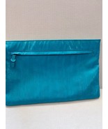 Lulu Townsend Women&#39;s Clutch Teal Faux Leather - $470.41 MXN