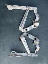 2002 02 VW New Beetle Hood Hinges Left Right Hardtop Silver Volkswagen - $49.49