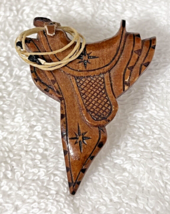 Hand Carved Western Horse Saddle Pin Brooch w Real Rope Detail 1 3/4 x 2 1/4&quot; - £23.34 GBP