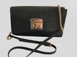 Furla Metropolis Shoulder / Cross-body Bag Black Caviar Leather Gold Har... - $1,846.76 MXN