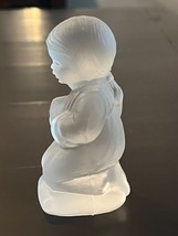 Vintage Goebel Frosted Crystal Paperweight 1978 Made in Germany Praying Girl - £17.17 GBP