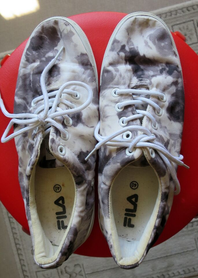 FILA trainers UK6.5/EUR40/US8 - $6.36
