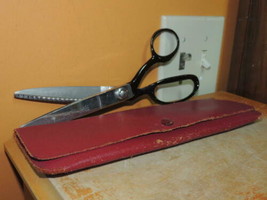 Vintage Wiss model CB-9 Pinking Shears w/ Original Red Leather Case scissors - £10.08 GBP