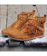  Mountain Moccasins Tassel Fringe Rivet Strap Hand Sewn Clay Color Ankle... - £61.71 GBP