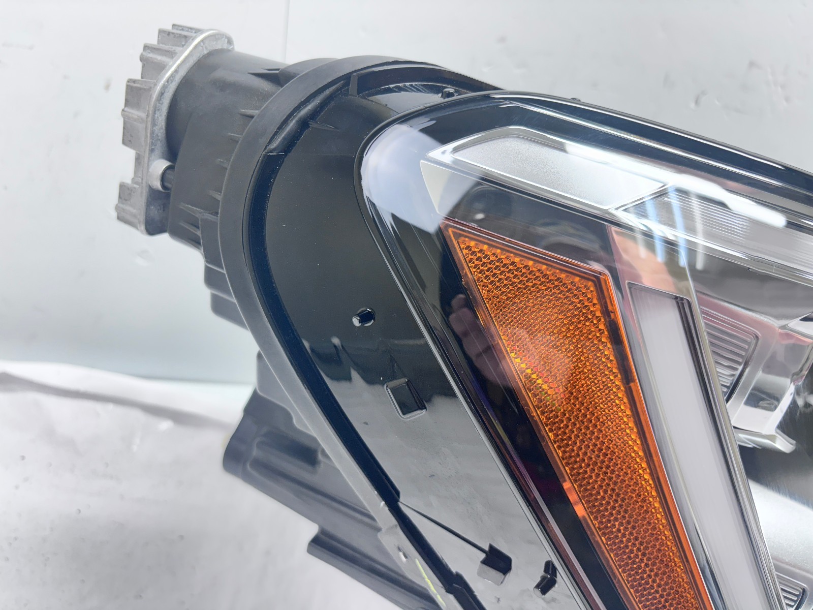NICE 2024 2025 VW ATLAS CROSS SPORT  LED FRONT RIGHT OEM HEADLIGHT 3CN941082L Item image 3