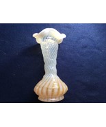 Vtg Fenton French White Opalescent Glass Spiral Swirl 8&quot; Vase - $562.57 MXN