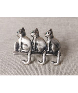 Vintage Sitting Cat Trio Pewter Brooch - $27.17