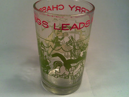 [Q16] &quot;Bugs Leads A Merry Chase&quot; 8 Oz Glass 1974 Warner Bros - £6.37 GBP