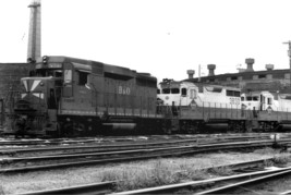 Baltimore &amp; Ohio B&amp;O 6961 EMD GP30 Chicago ILL 1966 Photo - $14.95
