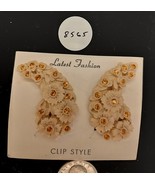 Vintage Faux Ivory Clip on Earrings Never Used Japan Latest Fashion Brand - £14.83 GBP