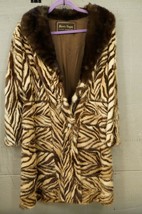 VINTAGE Ladies Fur Coat Jacket Dyed Two Tone Mink Blums Vogue Beverly Hills - £336.32 GBP