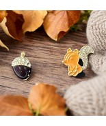 Adorable Squirrel Nut Stud Earrings - Cute and Quirky Tiny Cartoon Jewelry - €5,91 EUR