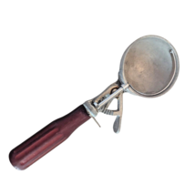 Metal Ice Cream Scoop by Peerless 8.75-in Red Wood Handle Working Vintag... - $316.32 MXN