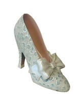 Danbury Mint Steps Time Just Right Shoe Willitts Raine Figurine Ribbons Romance - $19.75