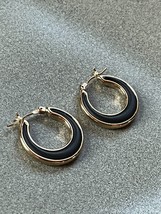 Flat Goldtone w Black Rubber Inlay HOOP Earrings for Pierced Ears – 5/8th’s inch - £8.85 GBP