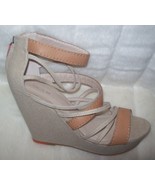 Joe&#39;s Kemi Sandals Wedges Size 9.5 natural new - $33.24