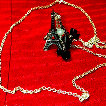 Beautiful Vtg. Silver/Black Eiffel Tower Necklace - €15,62 EUR