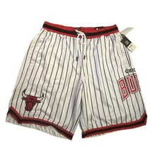 New Chicago Bulls Men White Swing Basketball Pocket Shorts Size Medium - £26.83 GBP